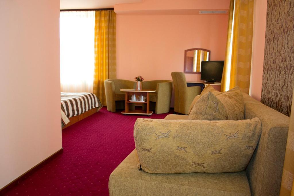 Hotel Xemar Arad Room photo